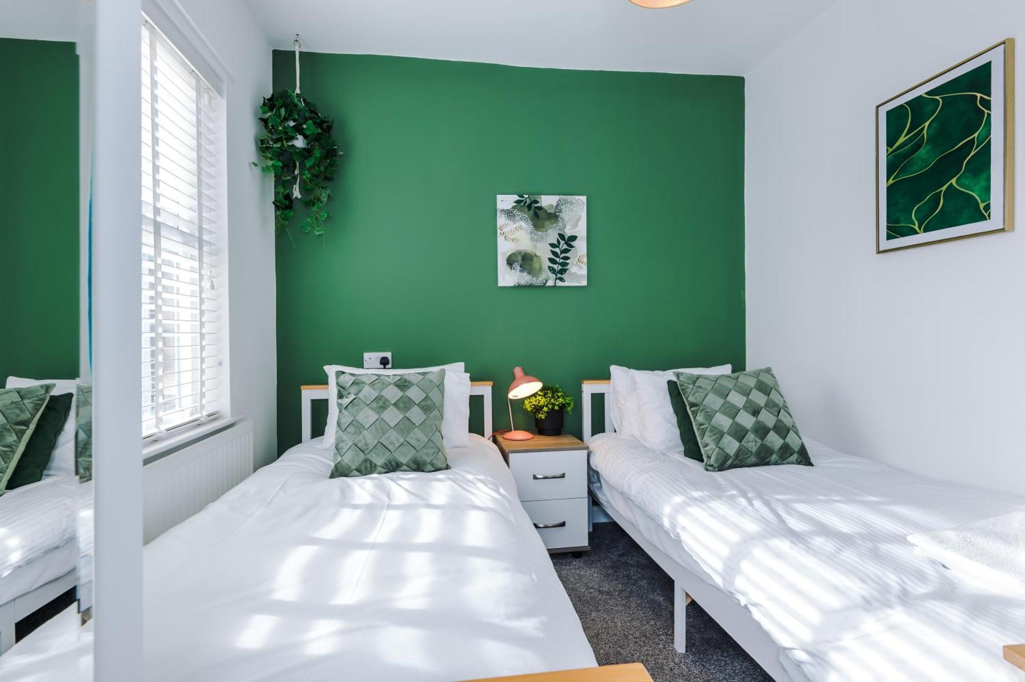 Large 7 Bedroom Town House In Chester City Centre ภายนอก รูปภาพ