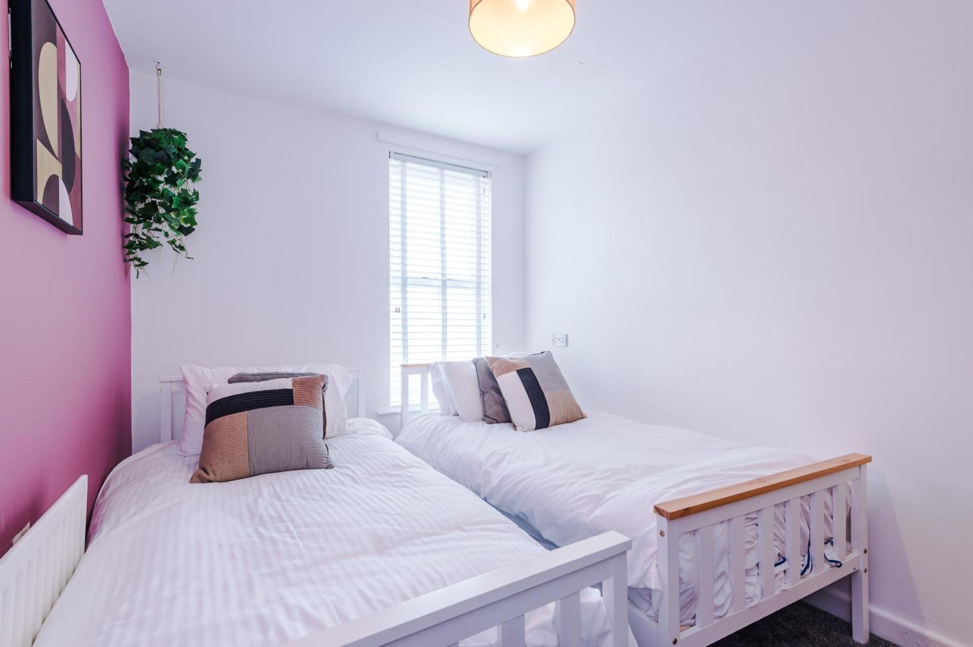 Large 7 Bedroom Town House In Chester City Centre ภายนอก รูปภาพ