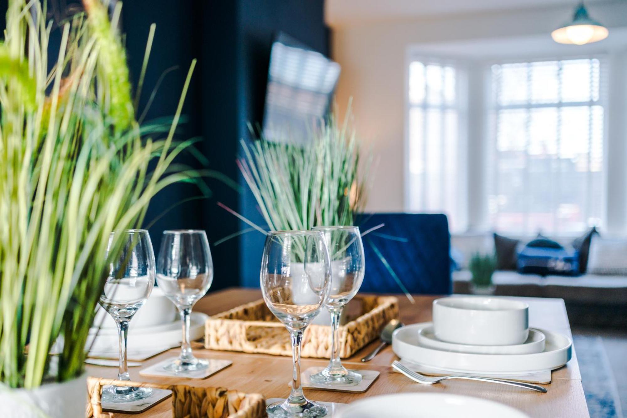 Large 7 Bedroom Town House In Chester City Centre ภายนอก รูปภาพ